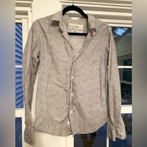 Frank & Eileen floral button up M